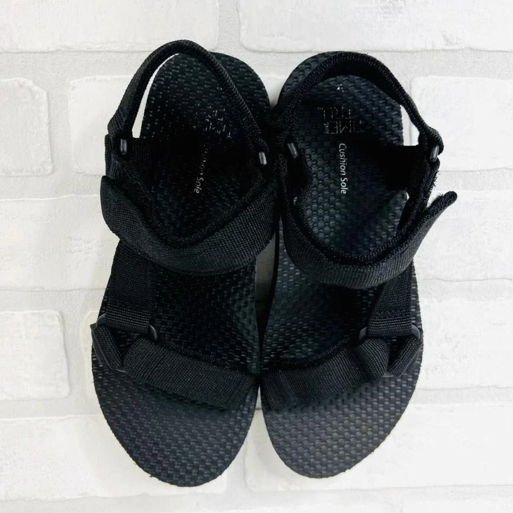 Time and Tru Kids Black Sport Sandals Strappy Adjustable Cushion Sole Platform 5